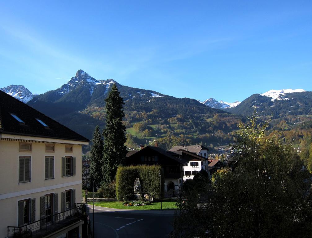 Appartement Dorfplatz Schruns Ruang foto