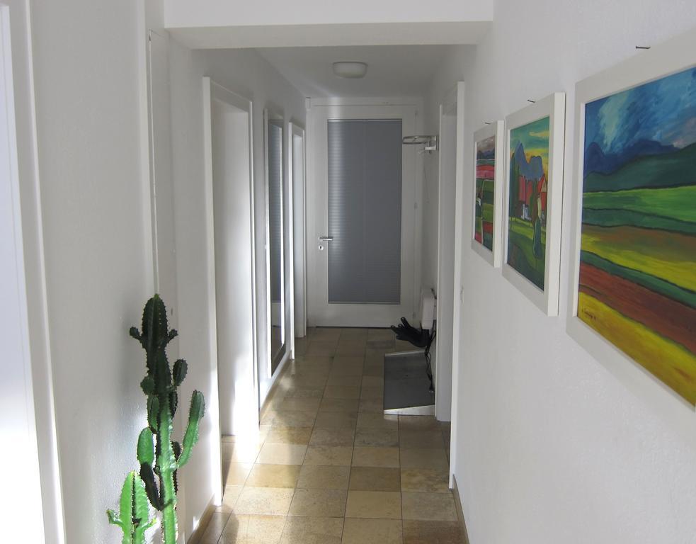 Appartement Dorfplatz Schruns Ruang foto